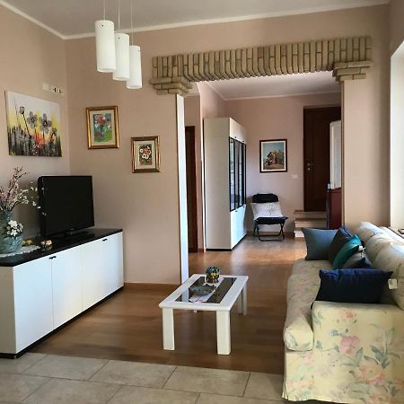 קאפוטרה Villa Dei Fiori - Casa Vacanza מראה חיצוני תמונה
